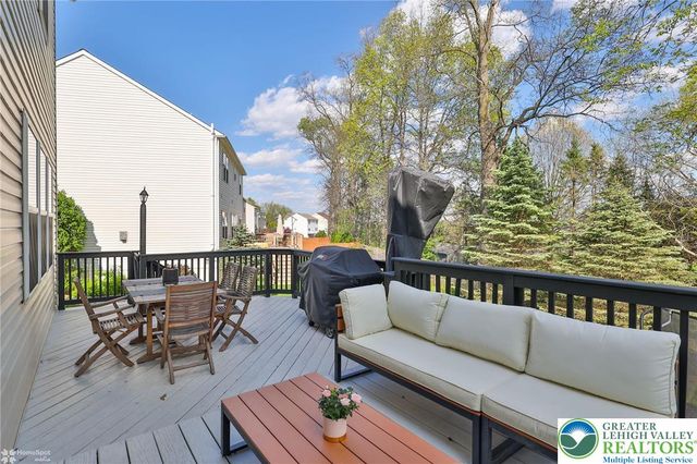 9254 WINDY BUSH Lane, Upper Macungie Twp, PA 18031