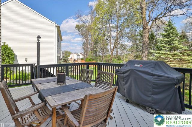 9254 WINDY BUSH Lane, Upper Macungie Twp, PA 18031