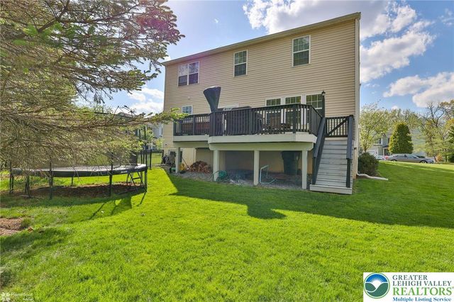 9254 WINDY BUSH Lane, Upper Macungie Twp, PA 18031