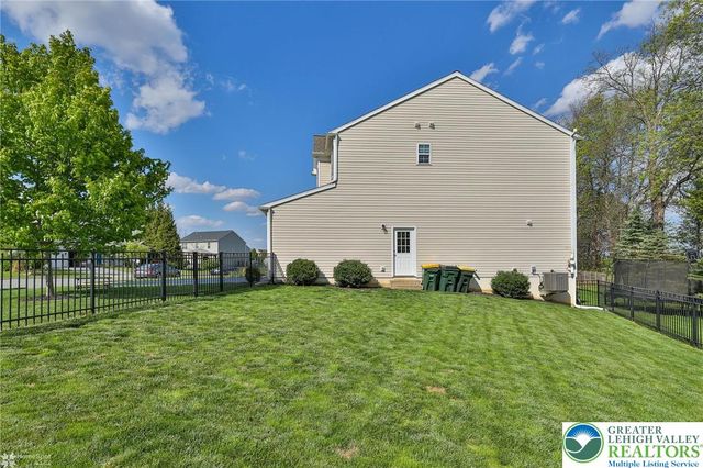 9254 WINDY BUSH Lane, Upper Macungie Twp, PA 18031