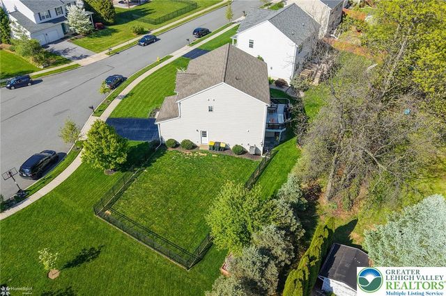 9254 WINDY BUSH Lane, Upper Macungie Twp, PA 18031