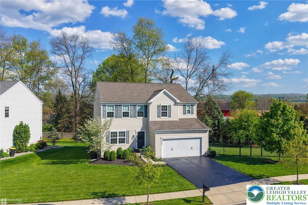 9254 WINDY BUSH Lane, Upper Macungie Twp, PA 18031