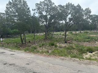 20027 Continental DR, Lago Vista, TX 78645