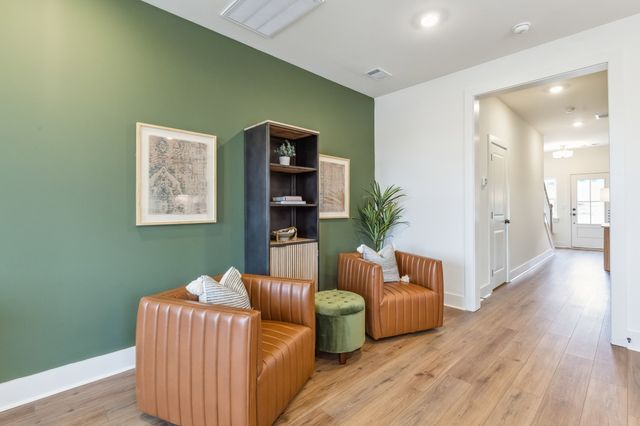 138 Valentine Aly, Nashville, TN 37218