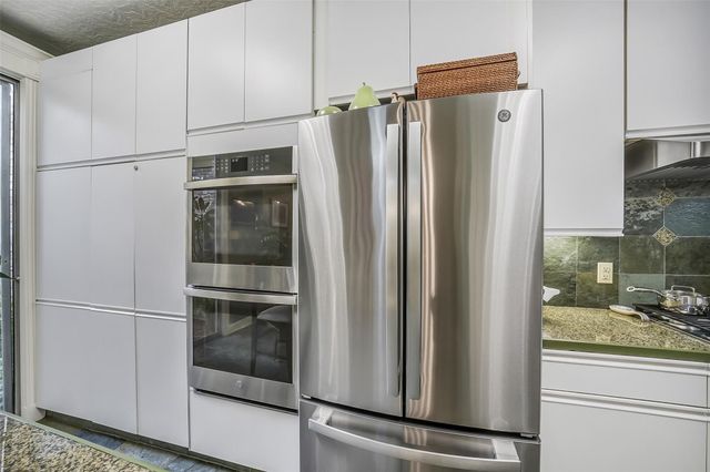 9340 Briar Forest, Houston, TX 77063