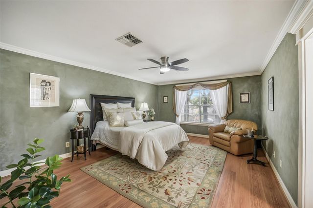 9340 Briar Forest, Houston, TX 77063