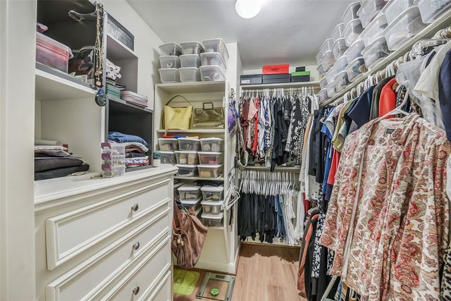 9340 Briar Forest, Houston, TX 77063