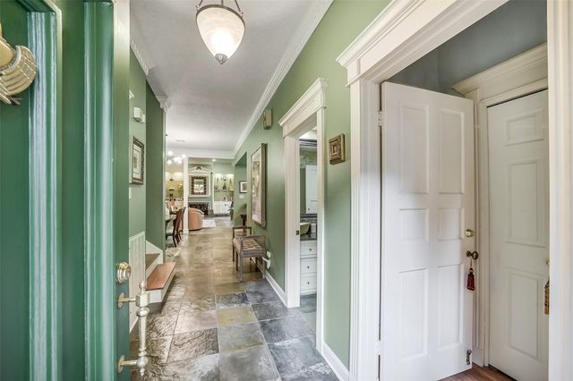 9340 Briar Forest, Houston, TX 77063