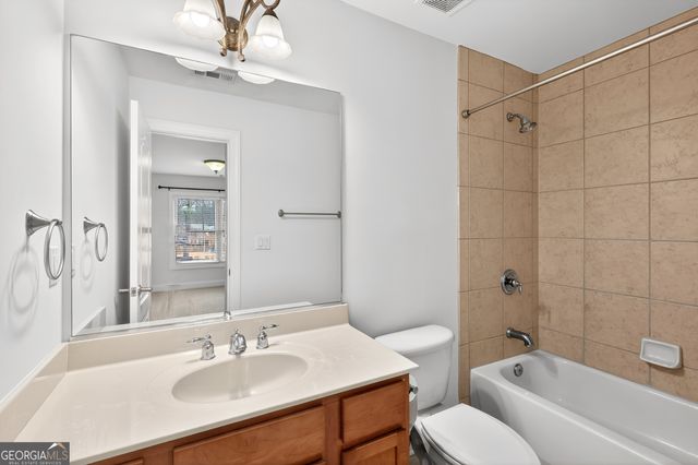 1739 Nemours Dr., Kennesaw, GA 30152