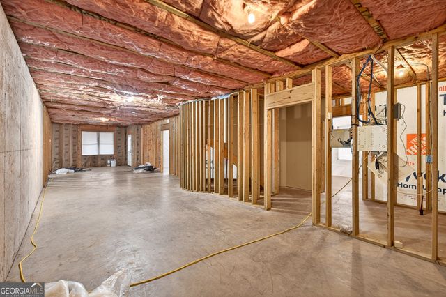 1739 Nemours Dr., Kennesaw, GA 30152