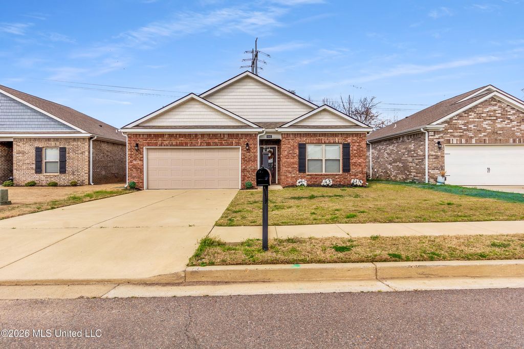 8945 Mary Frances Drive, Southaven, MS 38671