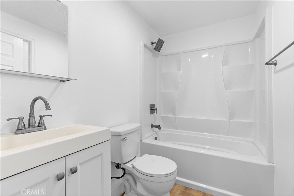 Image 59 of property listing at 536 Hampton Road, Burbank, CA 91504