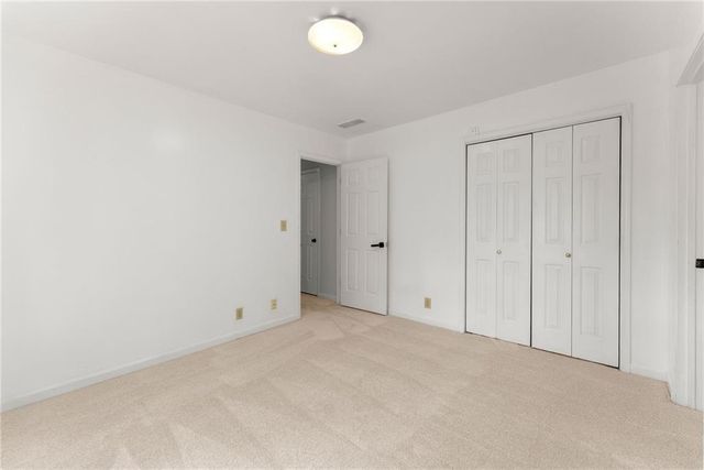 556 Daisy Nash Drive SW, Lilburn, GA 30047