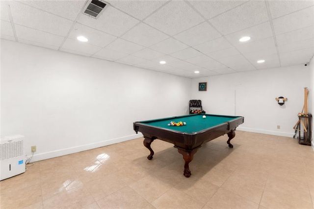 556 Daisy Nash Drive SW, Lilburn, GA 30047