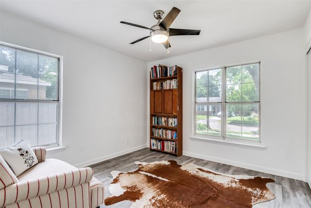 2427 Tolosa Drive, Dallas, TX 75228