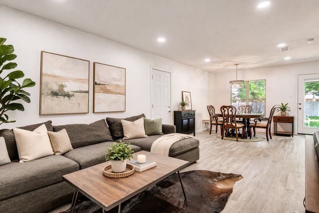 2427 Tolosa Drive, Dallas, TX 75228