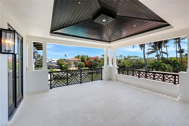 1690 Chesapeake AVE, Naples, FL 34102