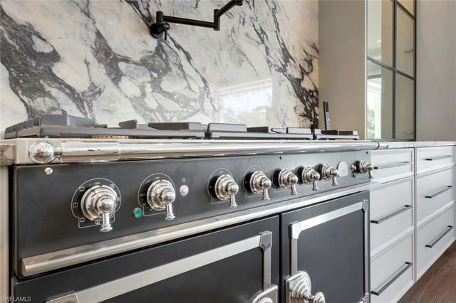 1690 Chesapeake AVE, Naples, FL 34102
