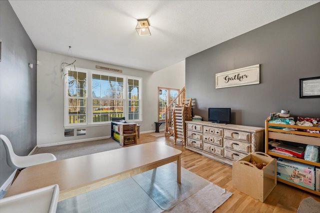 10691 Willow Ln, Penn Valley, CA 95946