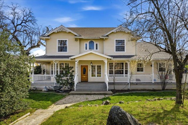 10691 Willow Ln, Penn Valley, CA 95946