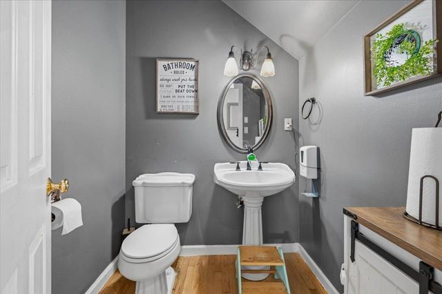 10691 Willow Ln, Penn Valley, CA 95946