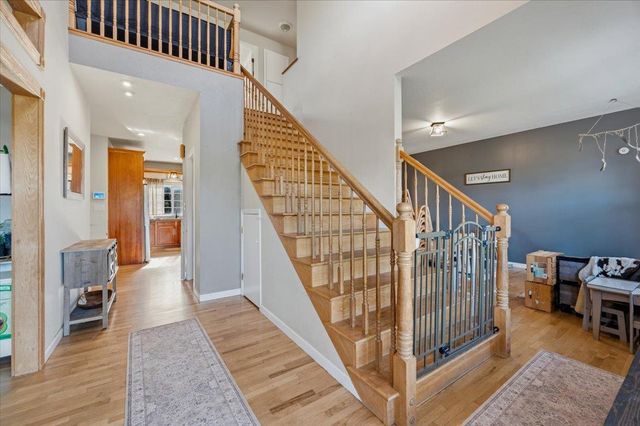 10691 Willow Ln, Penn Valley, CA 95946