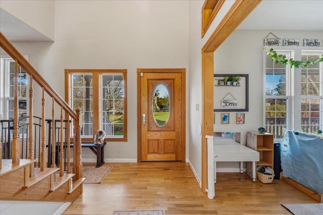 10691 Willow Ln, Penn Valley, CA 95946