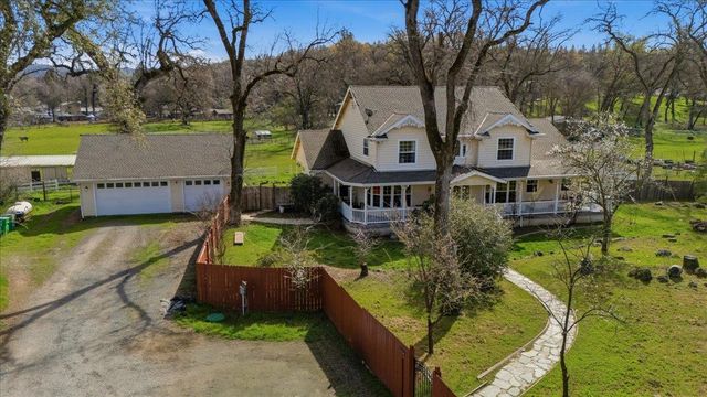 10691 Willow Ln, Penn Valley, CA 95946