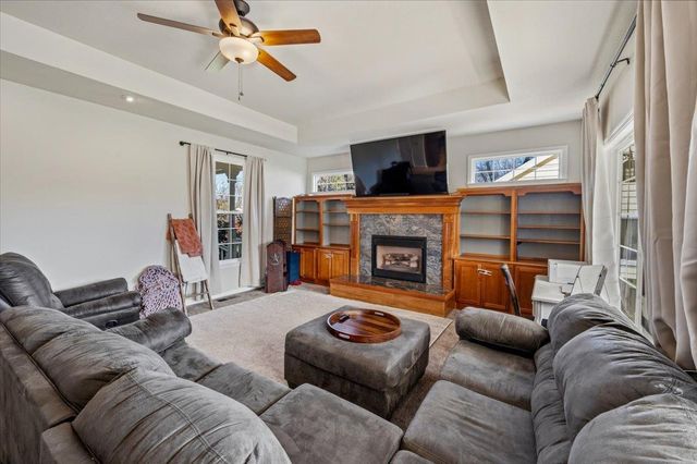 10691 Willow Ln, Penn Valley, CA 95946