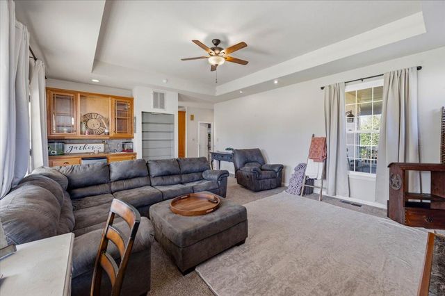 10691 Willow Ln, Penn Valley, CA 95946