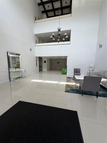 200 Lakeview Dr 102, Weston, FL 33326