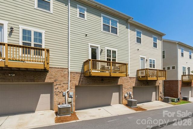 9320 Ainslie Downs Street, Charlotte, NC 28273