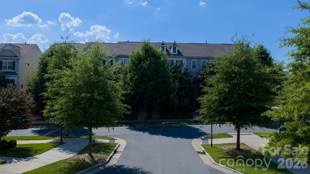 9320 Ainslie Downs Street, Charlotte, NC 28273