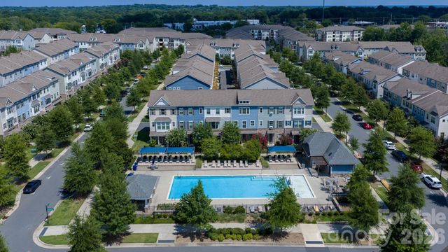 9320 Ainslie Downs Street, Charlotte, NC 28273