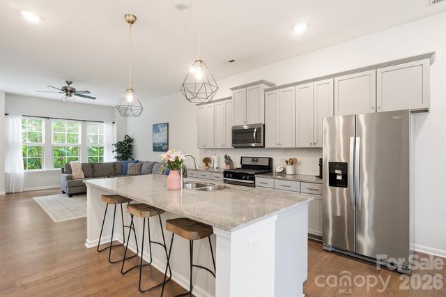 9320 Ainslie Downs Street, Charlotte, NC 28273