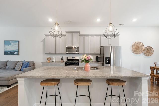 9320 Ainslie Downs Street, Charlotte, NC 28273