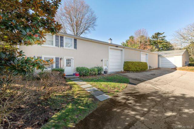 1800 Sound Avenue, Mattituck, NY 11952