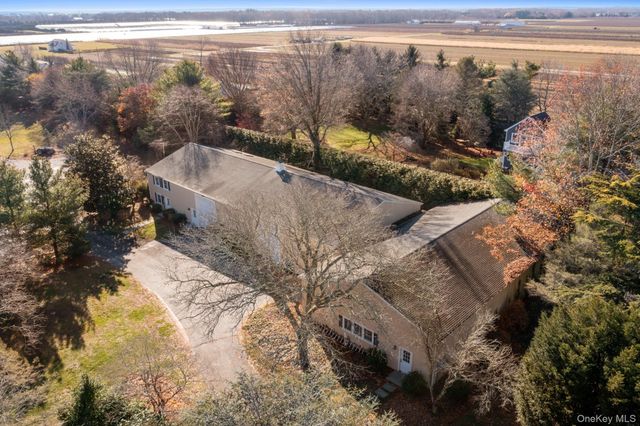 1800 Sound Avenue, Mattituck, NY 11952