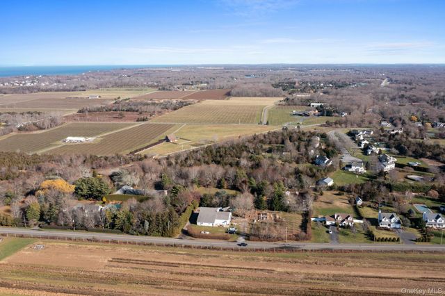 1800 Sound Avenue, Mattituck, NY 11952