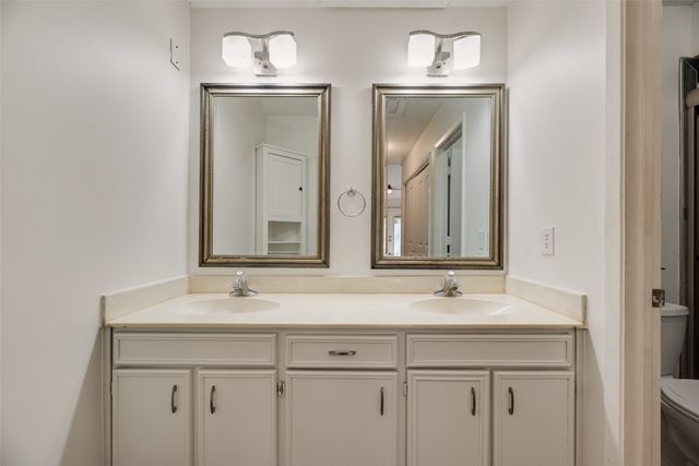 617 Harvest Hill Street, Lewisville, TX 75067