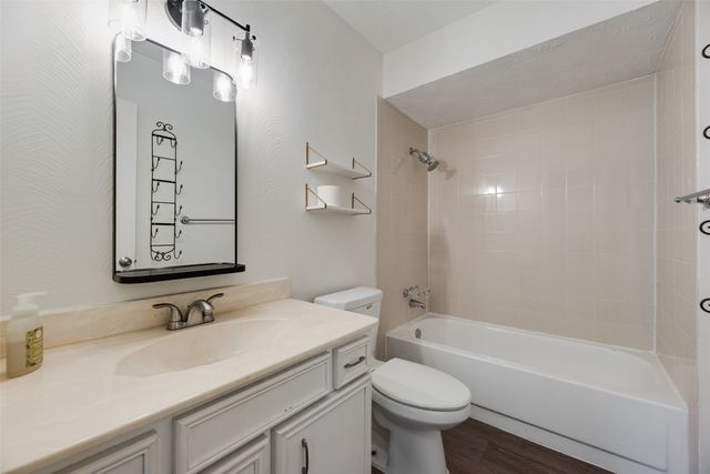 617 Harvest Hill Street, Lewisville, TX 75067