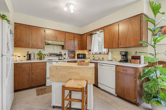 3430 Cedar Lane, Bridgman, MI 49106