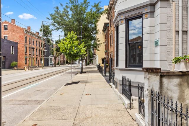 1420 Elm Street, Cincinnati, OH 45202