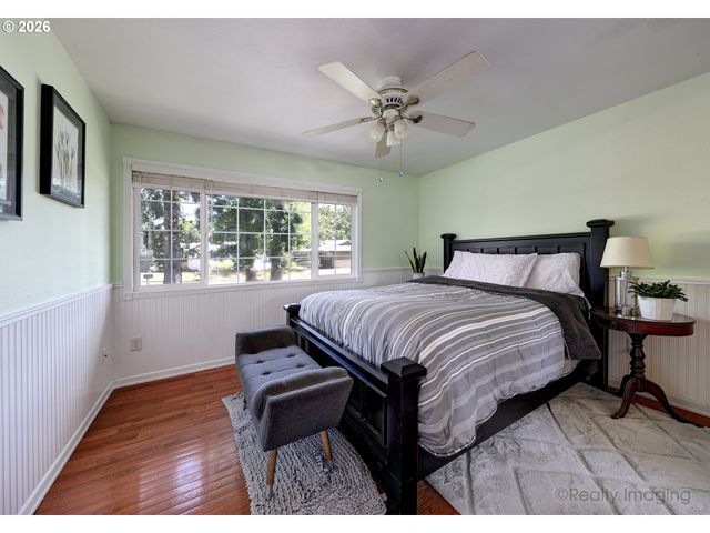 16380 Se STERLING Cir, Milwaukie, OR 97267