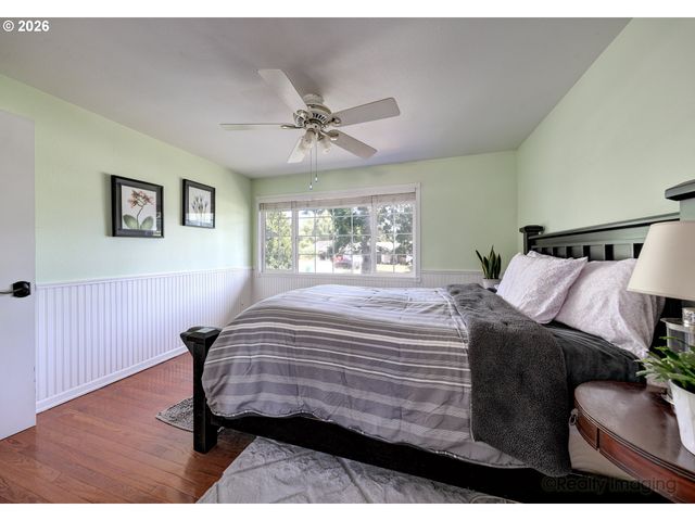 16380 Se STERLING Cir, Milwaukie, OR 97267