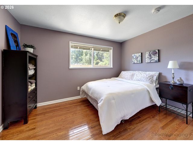 16380 Se STERLING Cir, Milwaukie, OR 97267