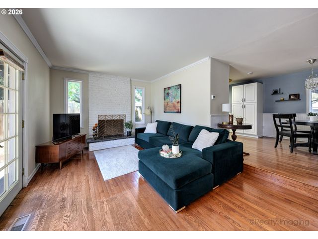 16380 Se STERLING Cir, Milwaukie, OR 97267