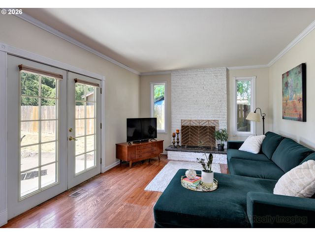 16380 Se STERLING Cir, Milwaukie, OR 97267