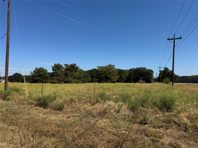 3240 Recreational Road 3, Bonham, TX 75418