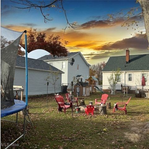 25725 Cook Road, Olmsted Falls, OH 44138